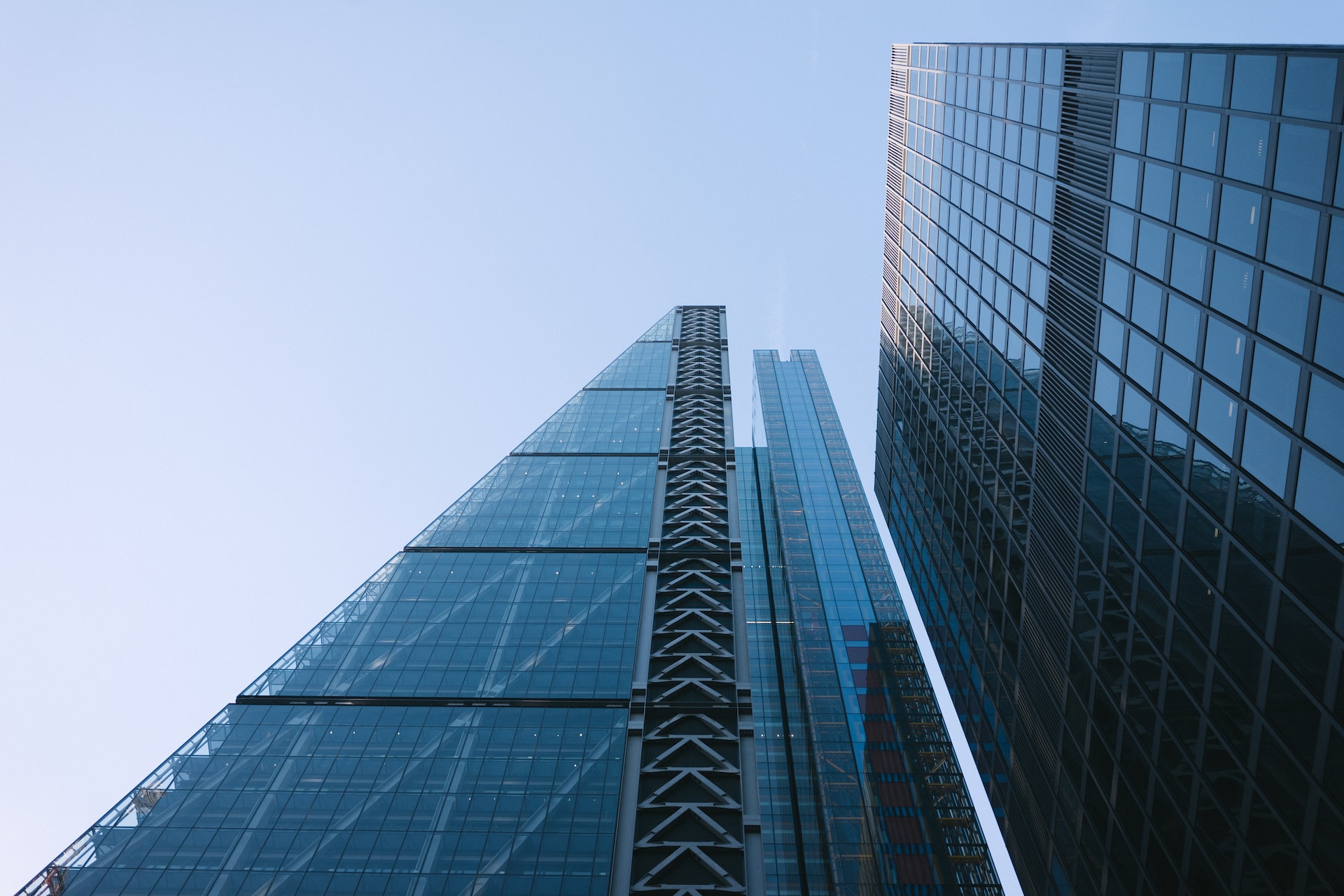 Reducing Complexity, Driving Standardisation & Automation Global Investment Bank